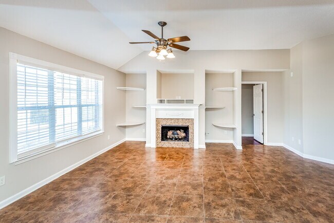 Building Photo - 6210 Braybourne Main