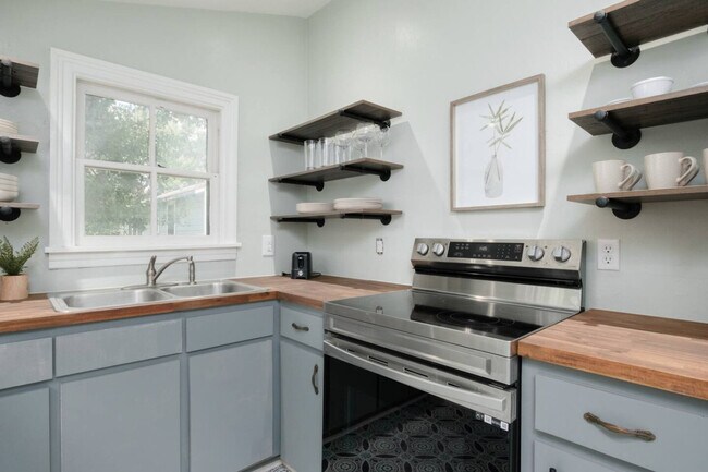 Foto del edificio - 240 SW 3rd St