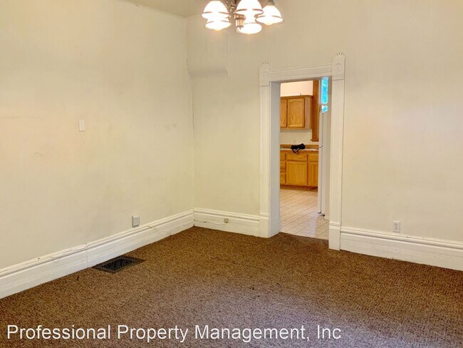 Foto del edificio - 402 S 3rd St W