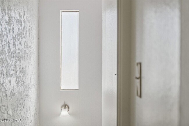 Foto del edificio - 3224 S El Camino Dr