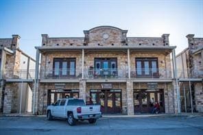Building Photo - 203 Railroad St