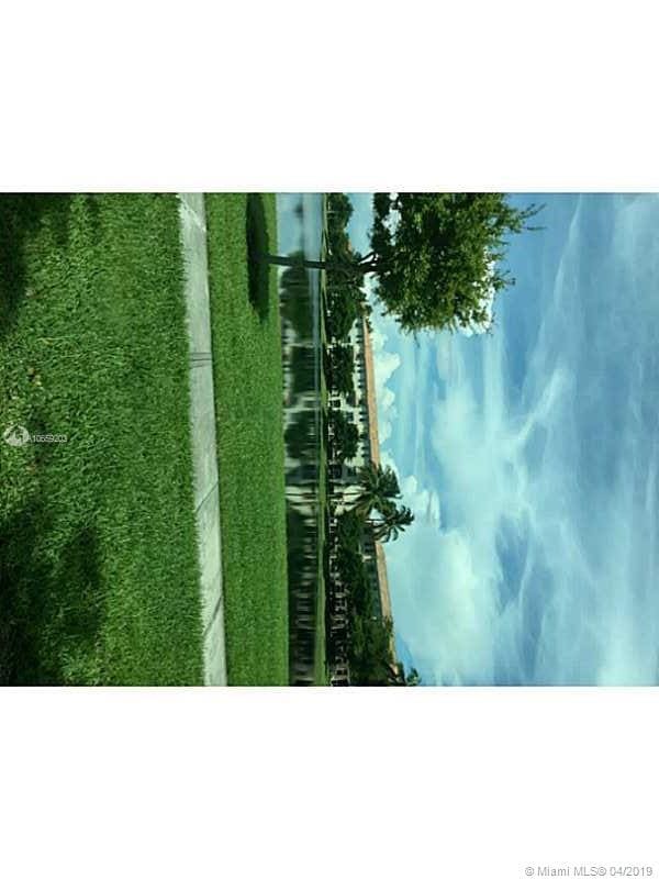 Foto del edificio - 705 SW 148th Ave