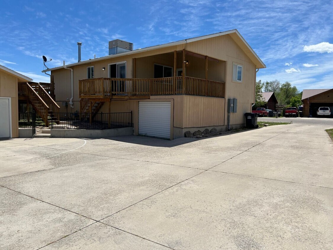 Foto principal - 730 Wood St