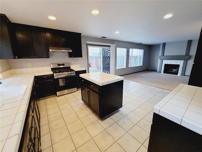 Foto del edificio - 4504 Muledeer Ct