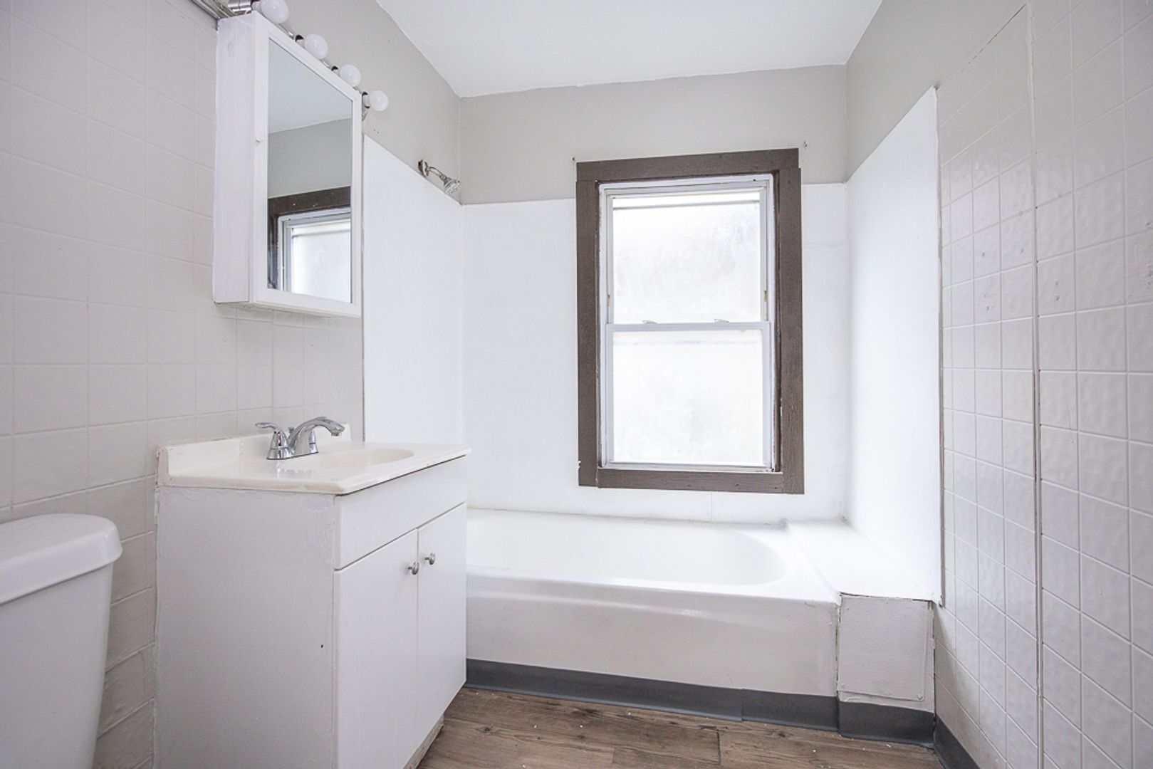 9005 Union Cleveland, OH 44105 – photo 4