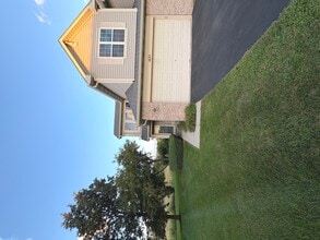 Building Photo - 1635 S Candlestick Way