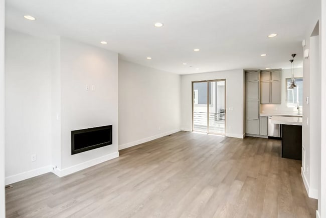 Building Photo - 2649 17th St