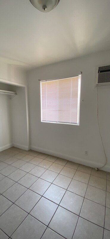 Foto del edificio - 329 N Glenn Ave