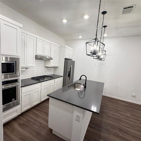 Foto del edificio - 9943 Hennings St