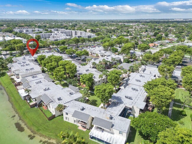 Foto del edificio - 8307 SW 142nd Ave