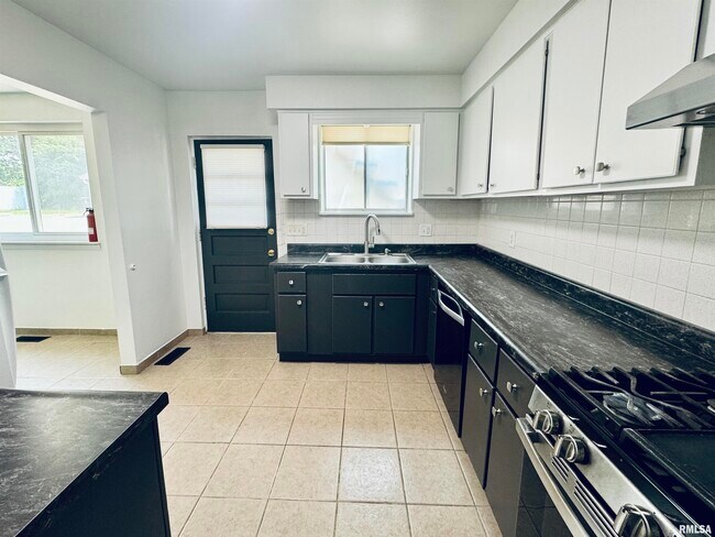Foto del edificio - 3400 N Missouri Ave