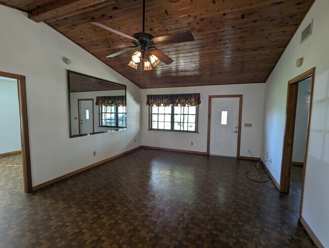 Foto del edificio - 2391 SE Harrington Ave
