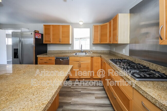 Foto del edificio - 3221 S Grady Ave