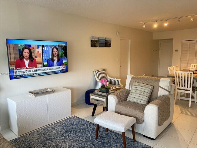 Foto del edificio - 3725 S Ocean Dr