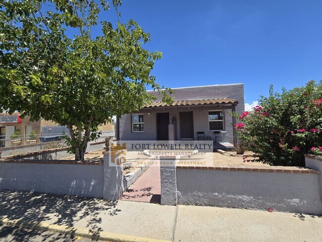Foto del edificio - One Bedroom with Yard at Stonedale Apartme...
