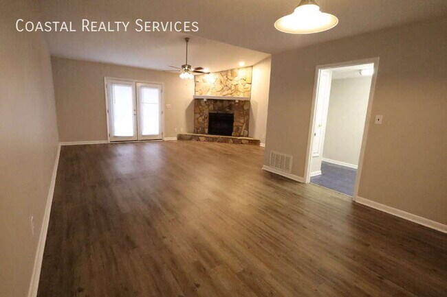 Building Photo - 940 Central Ave