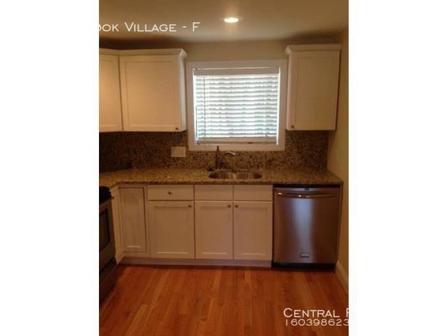 Building Photo - Townhouse for Rent ! Available now !
