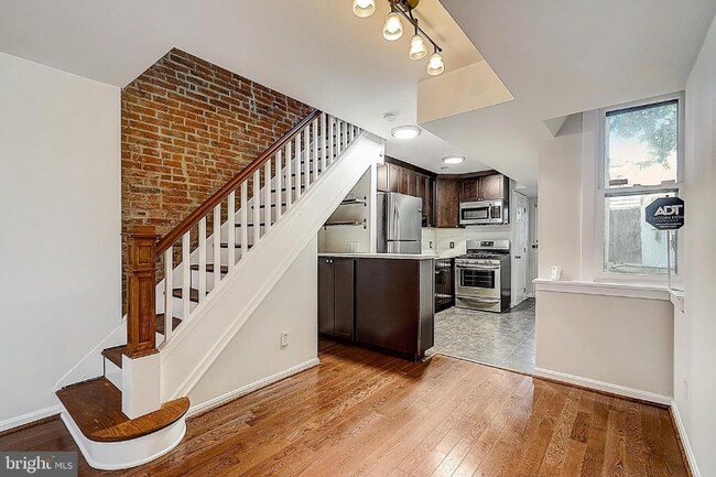 Foto del edificio - 703 S Bethel St