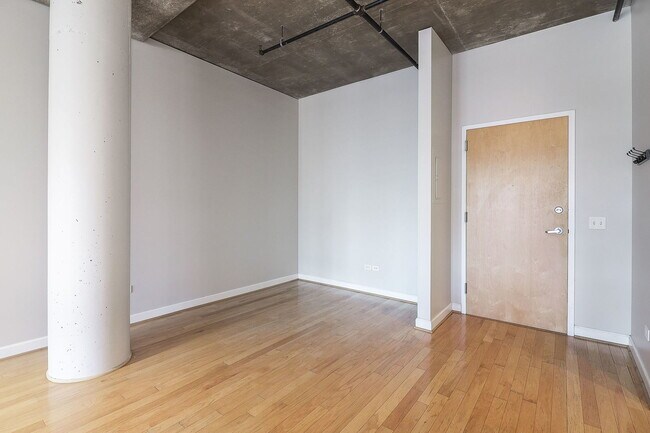 Building Photo - 111 S Morgan St