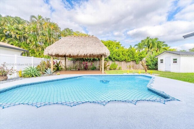 Foto del edificio - 5804 SW 116th Ave