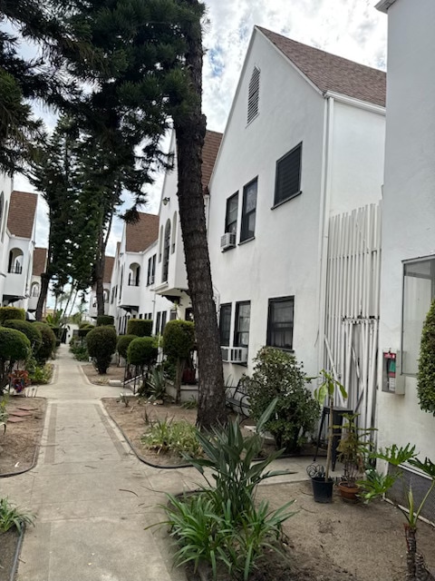 Building Photo - 1116 E Lexington Dr