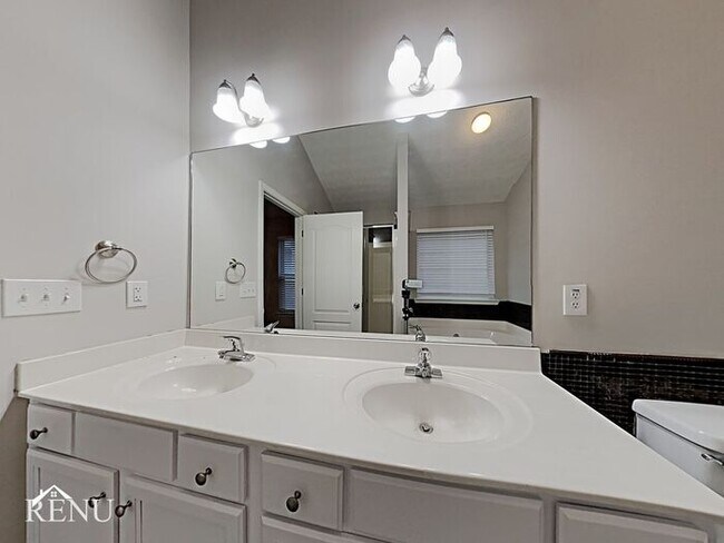 Building Photo - 4739 McEver View Dr