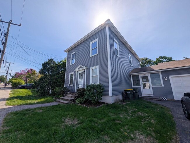 Building Photo - 180 Highland St