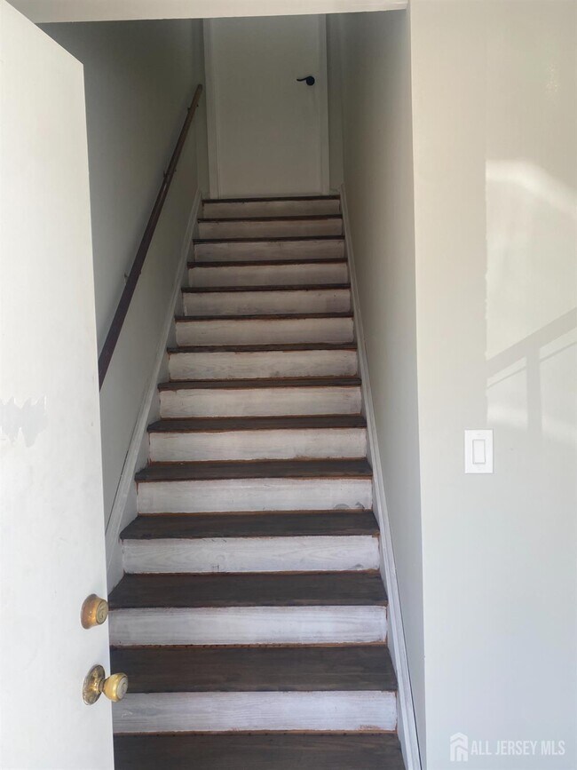 Foto del edificio - 111 Riva Ave