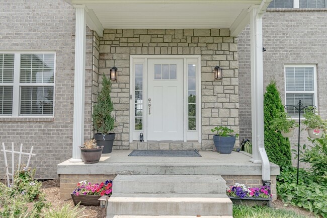 Building Photo - 67 Brookside Ct