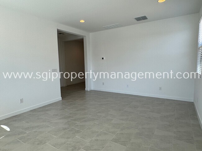 Building Photo - Brand new 4 bedroom Laveen home