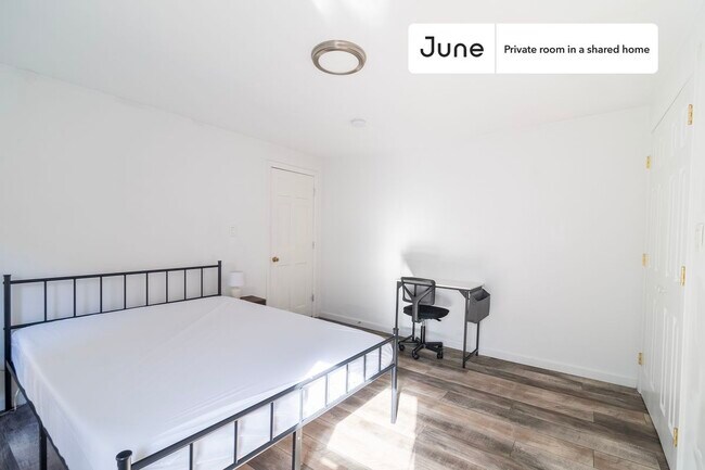 Foto del edificio - Room in Shared 5 bed/2 bath home in South Boston