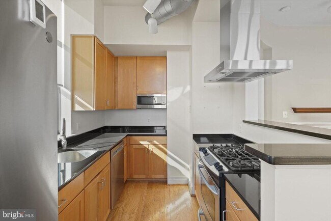 Building Photo - 2020 12th St NW