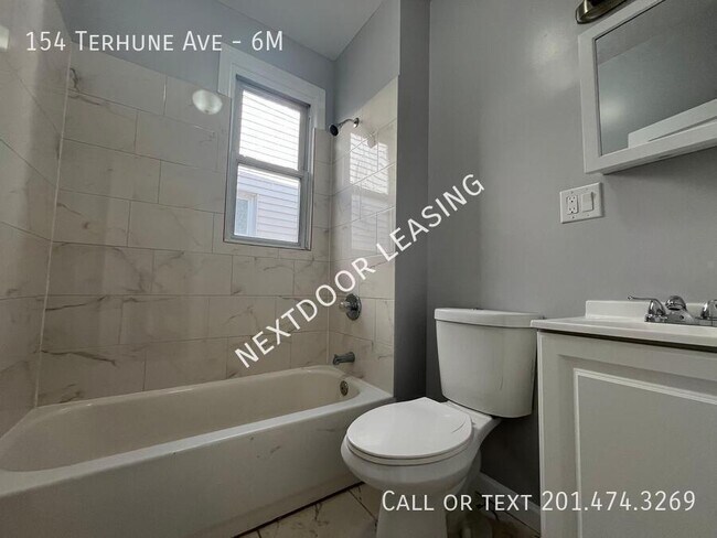 Building Photo - 154 Terhune Ave