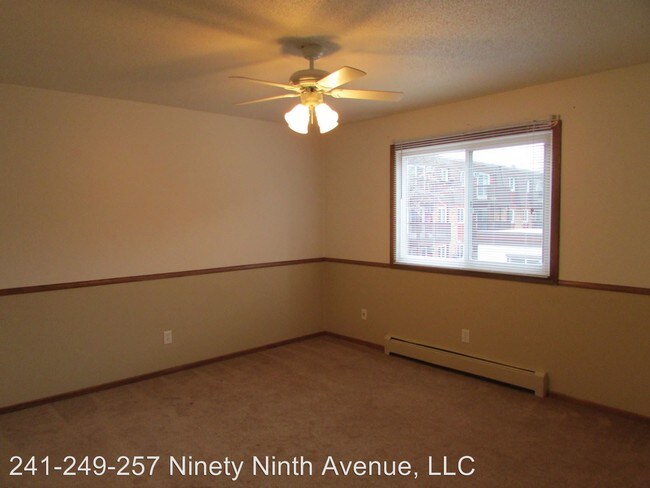 Foto del edificio - 241-249 99th Ave NE