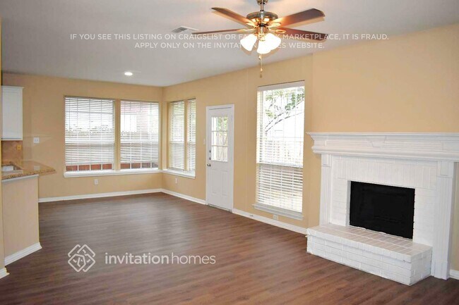 Foto del edificio - 4634 Lincolnshire Dr