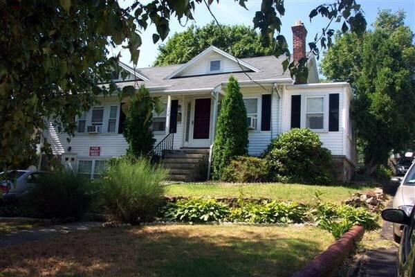 Primary Photo - 174 Quincy Ave