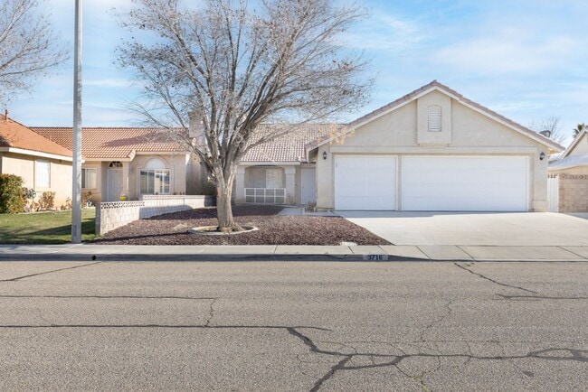 Foto del edificio - West Lancaster4 bedroom + bonus room