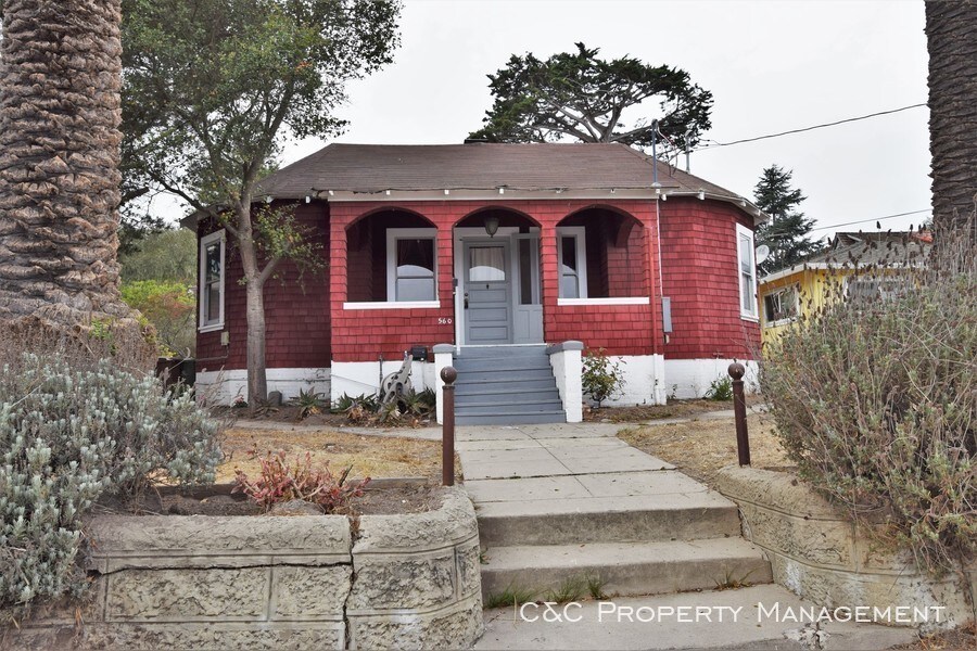 Primary Photo - Pet Friendly Three Bedroom Home in Monterey
