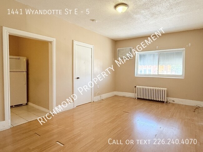 Building Photo - 1441 Wyandotte St E