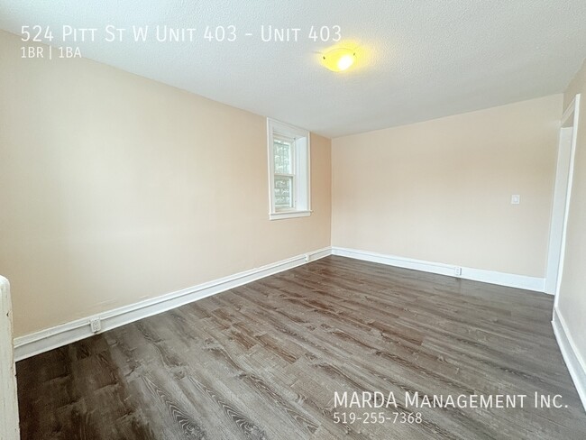 Photo du bâtiment - COZY 1BED/1BATH APARTMENT DOWNTOWN WINDSOR...