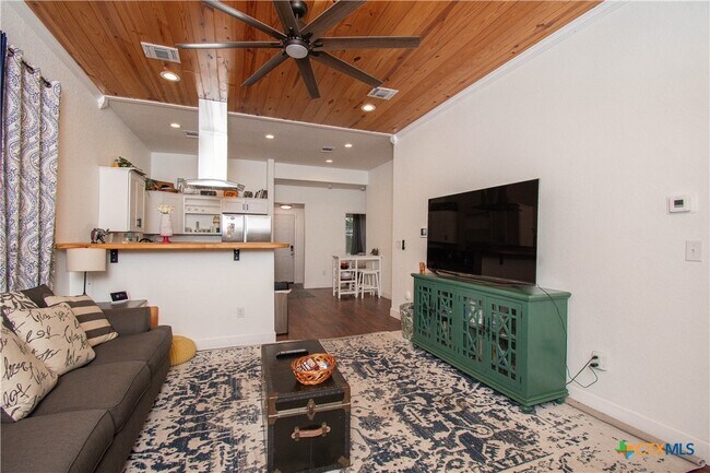 Foto del edificio - 235 Belmont