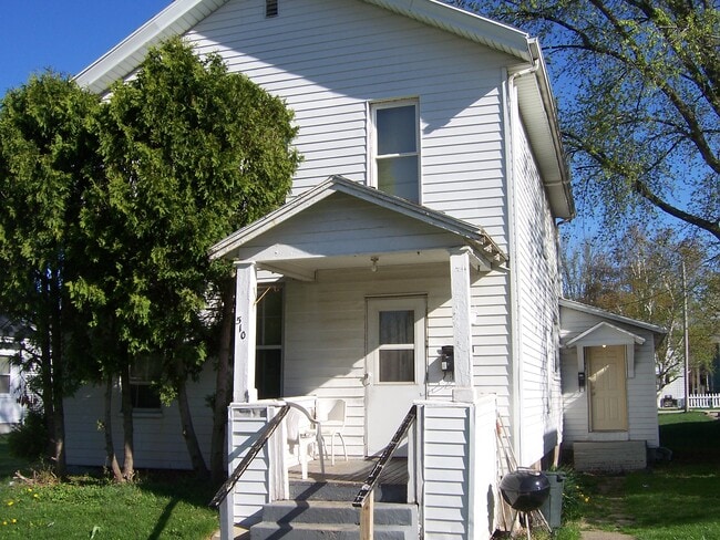 Building Photo - 510 E Locust St