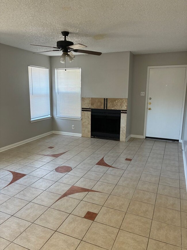 Building Photo - 7820 Las Olas Blvd