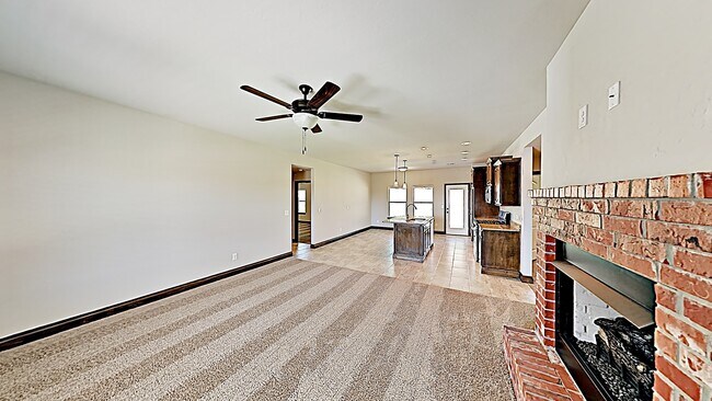 Building Photo - Beautiful 4 Bedroom 2 Bath Home in Mustang...