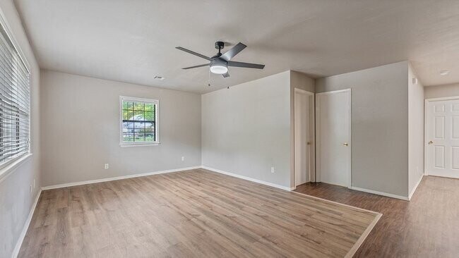 Foto del edificio - Newly Remodeled 2-Bed, 2-Bath Duplex