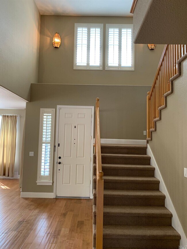 Building Photo - 1244 Pedroncelli Dr