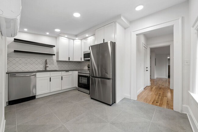 Photo - 1121 Dayton St Apartment