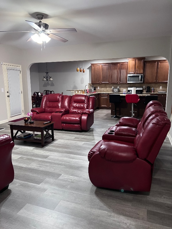 Building Photo - 1432 English Manor Cir