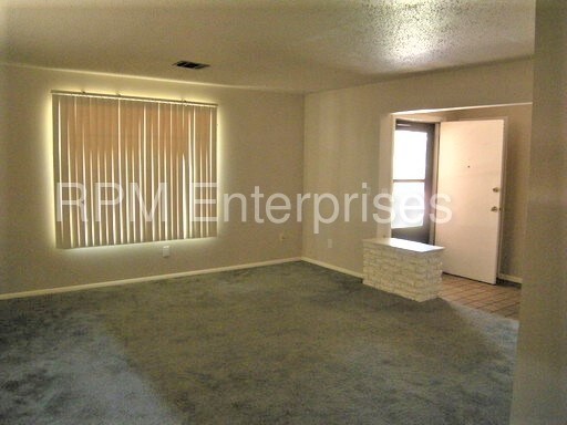Building Photo - 3104 N Grant Ave