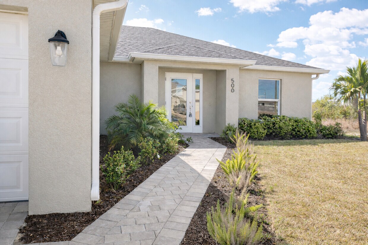Photo - 500 NW 20th St (Cape Coral, FL)